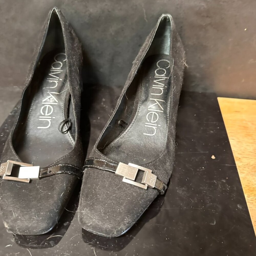 Black Calvin Klein Brush Faux Suede 8.5 Kitten Heel Buckle Square Toe Slip on - Picture 2 of 10